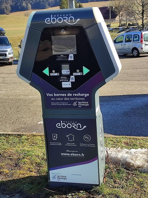 Borne recharge électrique à Méaudre Vercors